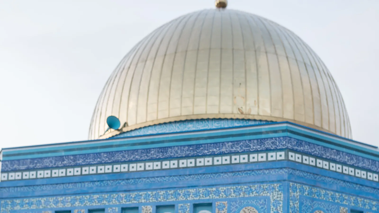 Afghanistan: visas, tax & cost of living