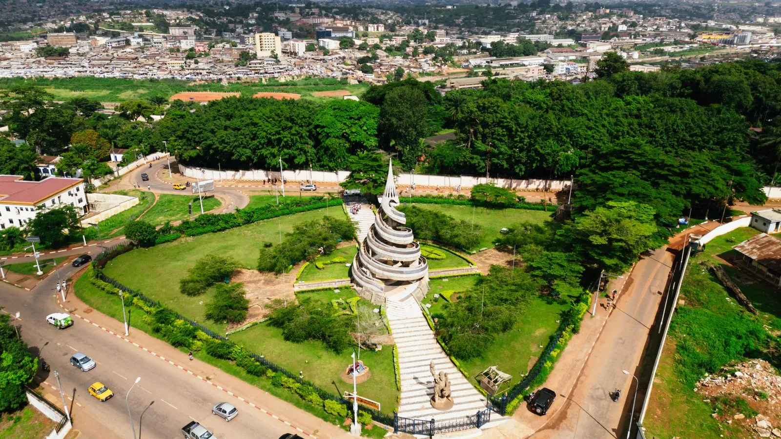 Cameroon: visas, tax & cost of living