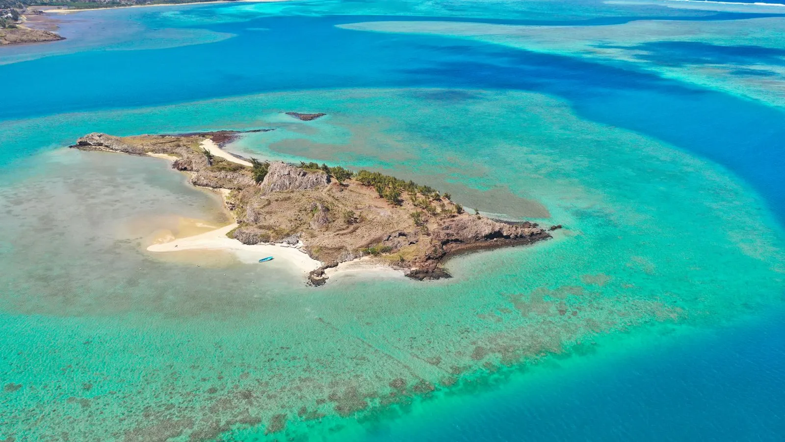 Comoros: visas, tax & cost of living