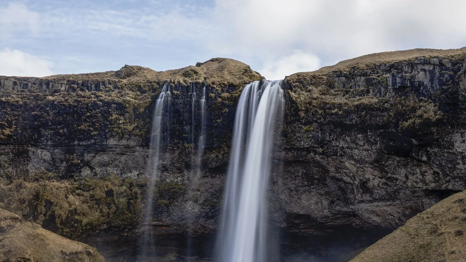 Iceland: visas, tax & cost of living