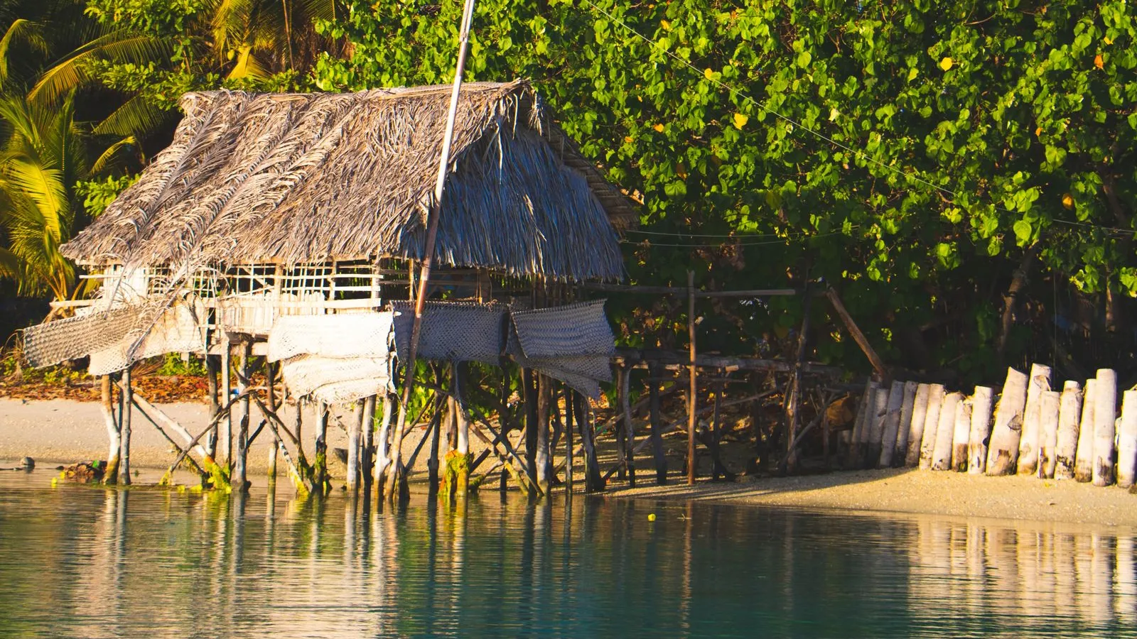 Kiribati: visas, tax & cost of living