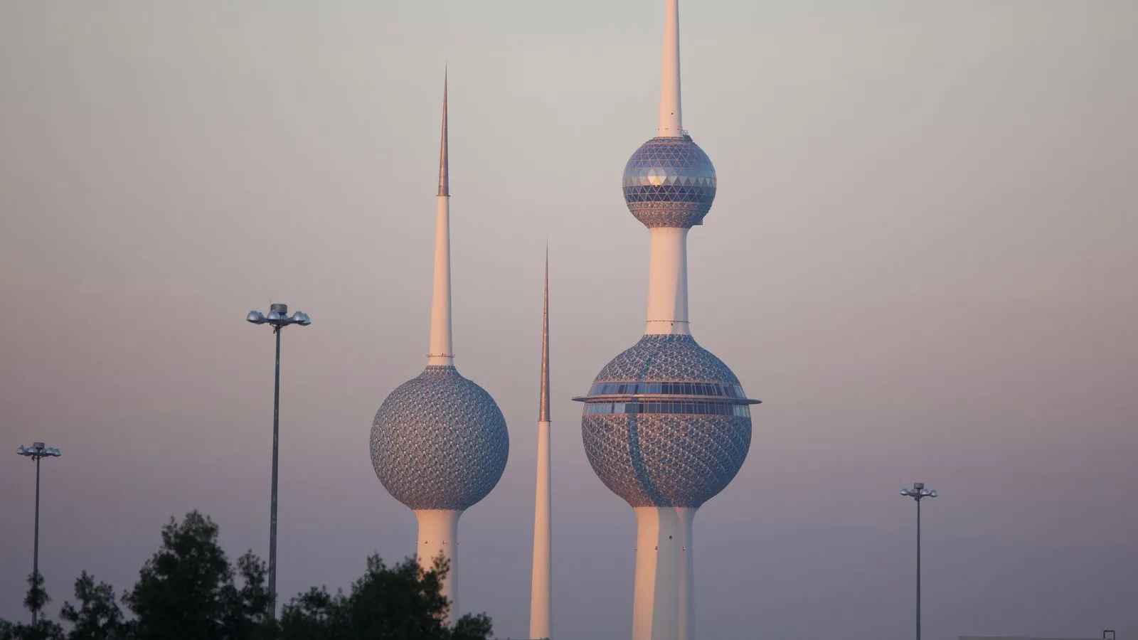 Kuwait: visas, tax & cost of living