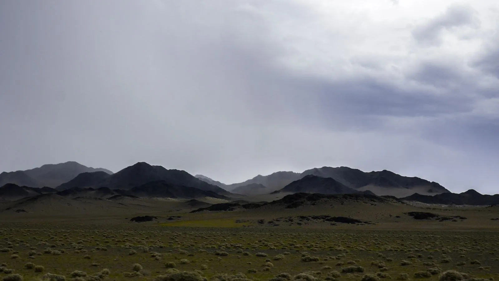 Mongolia: visas, tax & cost of living