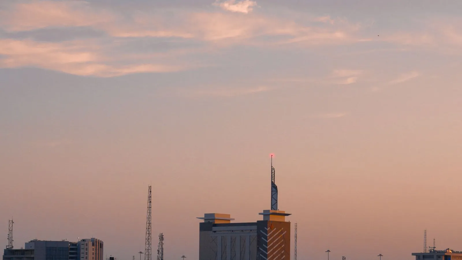 Nigeria: visas, tax & cost of living