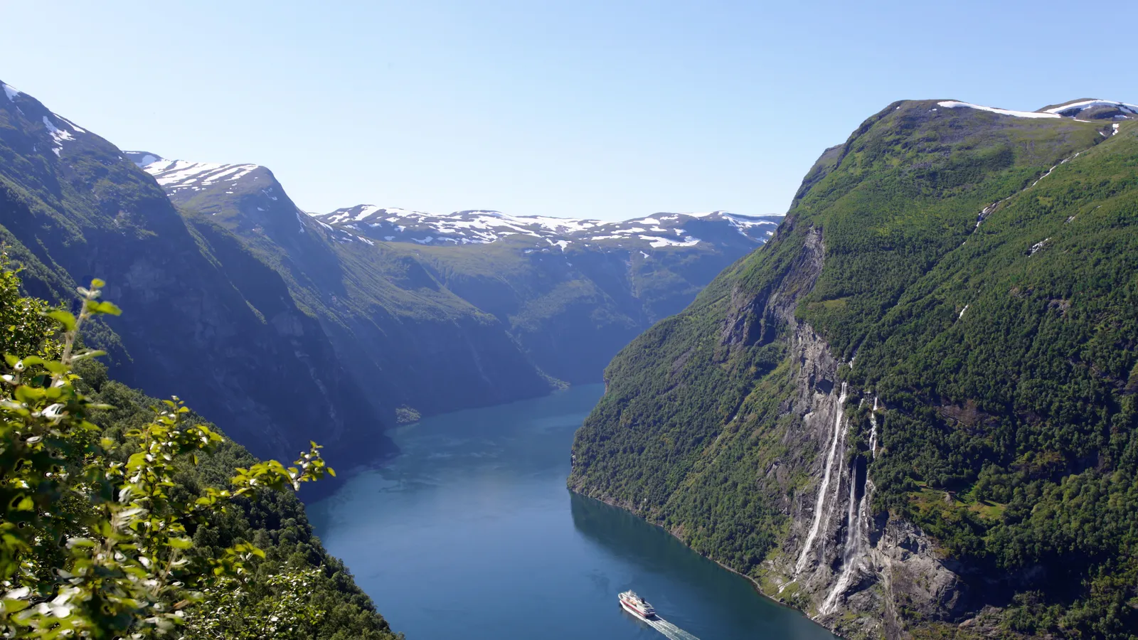 Norway: visas, tax & cost of living