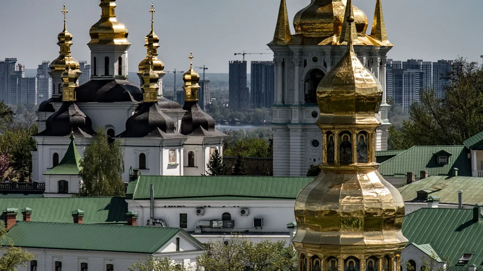 Ukraine: visas, tax & cost of living